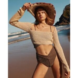 Free People Sweater Womens Medium Beige Love Me Long Sleeve Fauxchet Crop Square